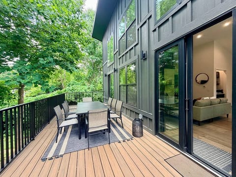 Smoky Hills Luxury Gatlinburg Retreat