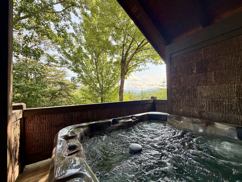 Mountain Solitude - Sevierville