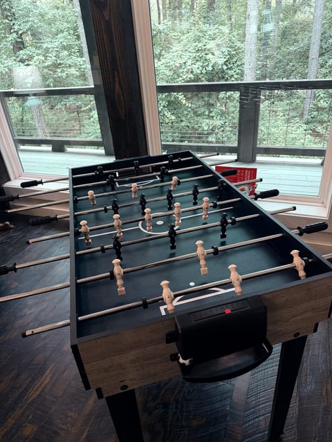 Summer Firepit & Hot Tub Cabin - EV Charger, Games