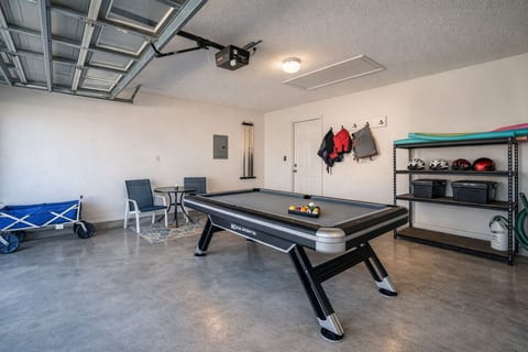 Fun amenities; pool table, board games, + streaming channels to keep your whole group entertained. You will find everything you need for your beach holiday- beach wagon, beach chairs, umbrella, beach toys!