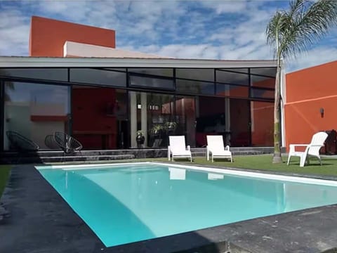 Casa de Campo: Alberca Climatizada, Laguna Cajititlán