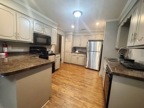 Serene 3BR/2BA: Country Vibes in the City! image 3