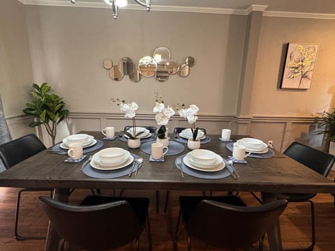 Serene 3BR/2BA: Country Vibes in the City! image 2