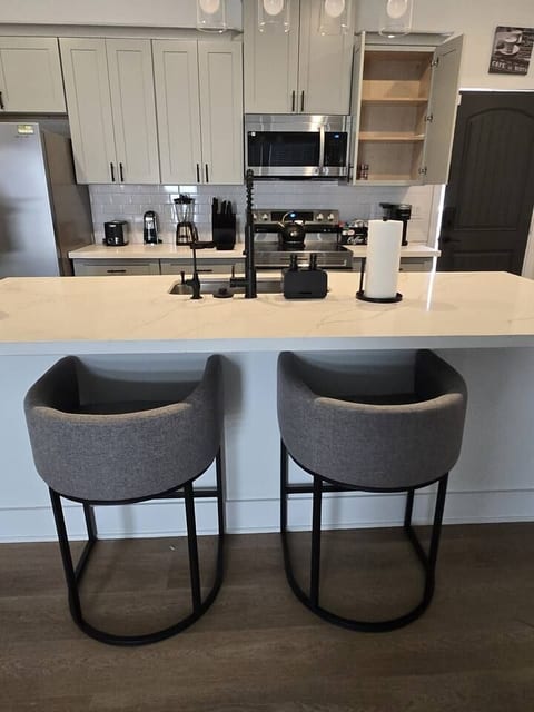 Texans Season | NRG Stadium | Houston 2BR