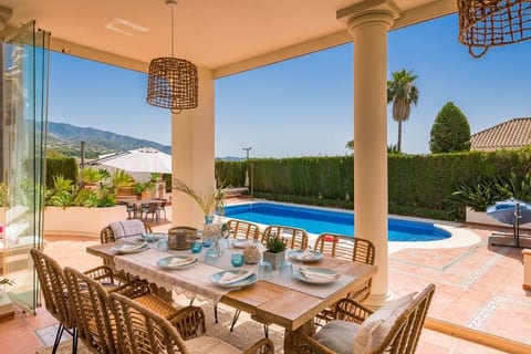 Luxury Golden Mile Villa Marbella With Pool