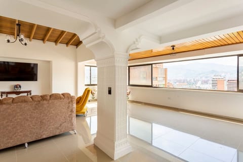 Stunning Luxury Penthouse - Long term rental only.