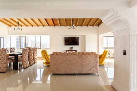Stunning Luxury Penthouse - Long term rental only.