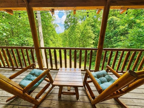 Relax on the porch, day and night