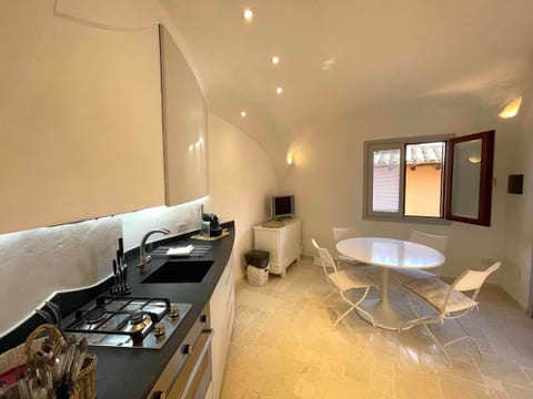Punta Est - 1BR ZAFFIRO 300m From The Beach & Pool