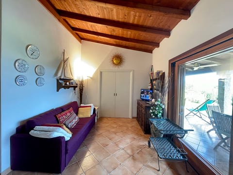 CAPO CODA CAVALLO VILLA SALINEDDA GIARDINO VISTA MARE