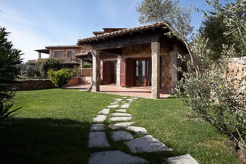 Punta Est - 2BR MIRTO Garden & Sea View