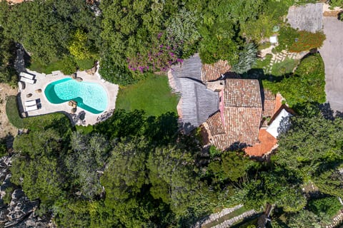 Cala di Volpe – Villa Siderea by Savin Couëlle