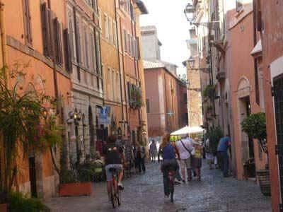 Via del Moro just down the apartment