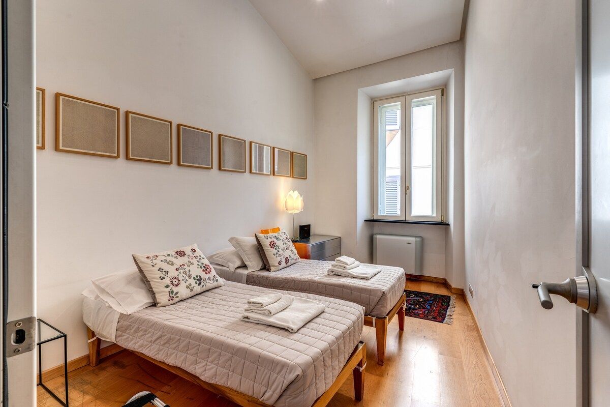 The bedroom n.3 with 2 single beds which can be pushed together to form a double bed