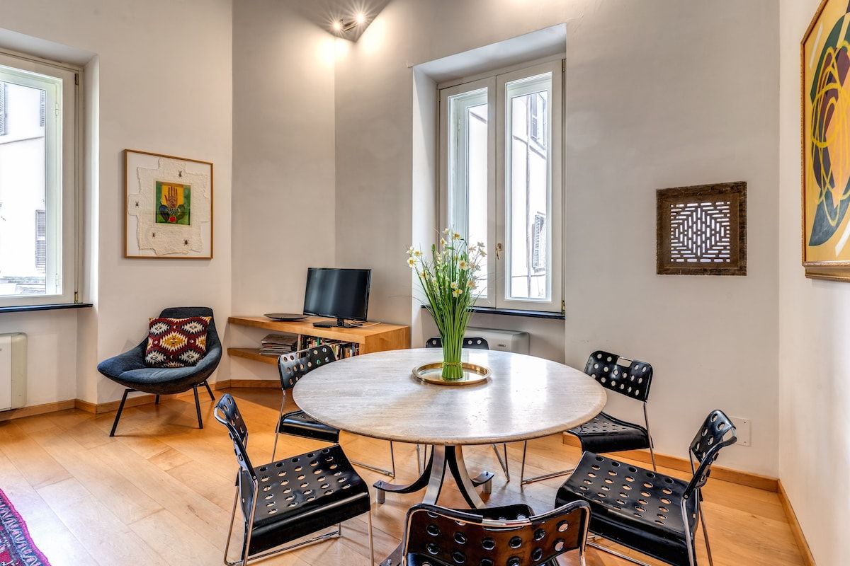 The dinner table in the living room