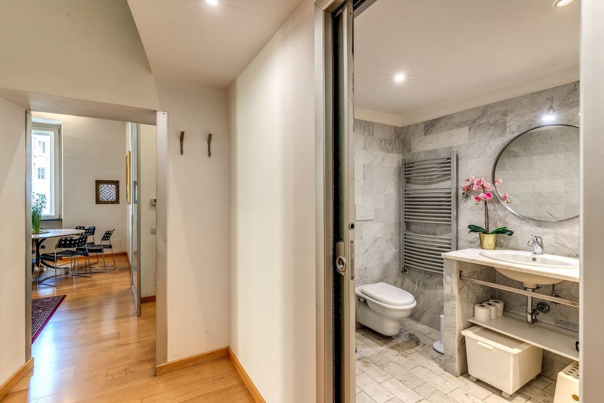 The bathroom n. 1 near the living room