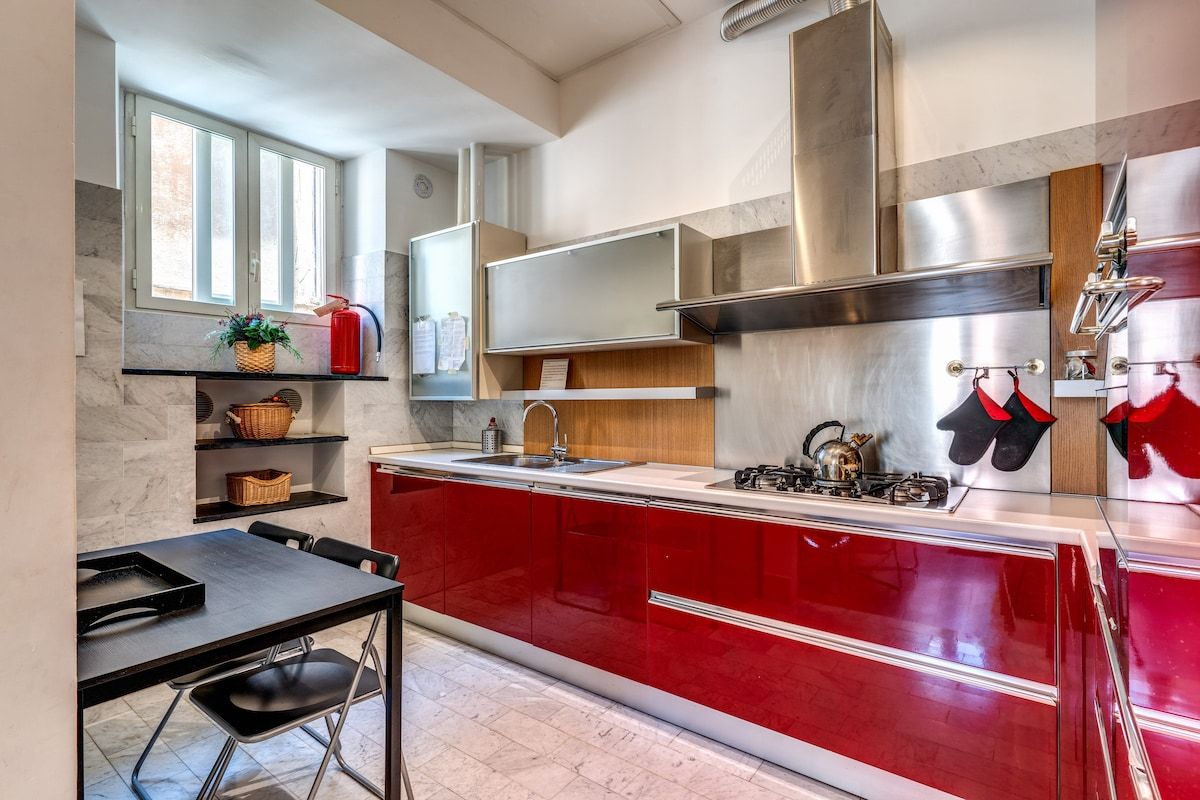 Fully equipped kitchen