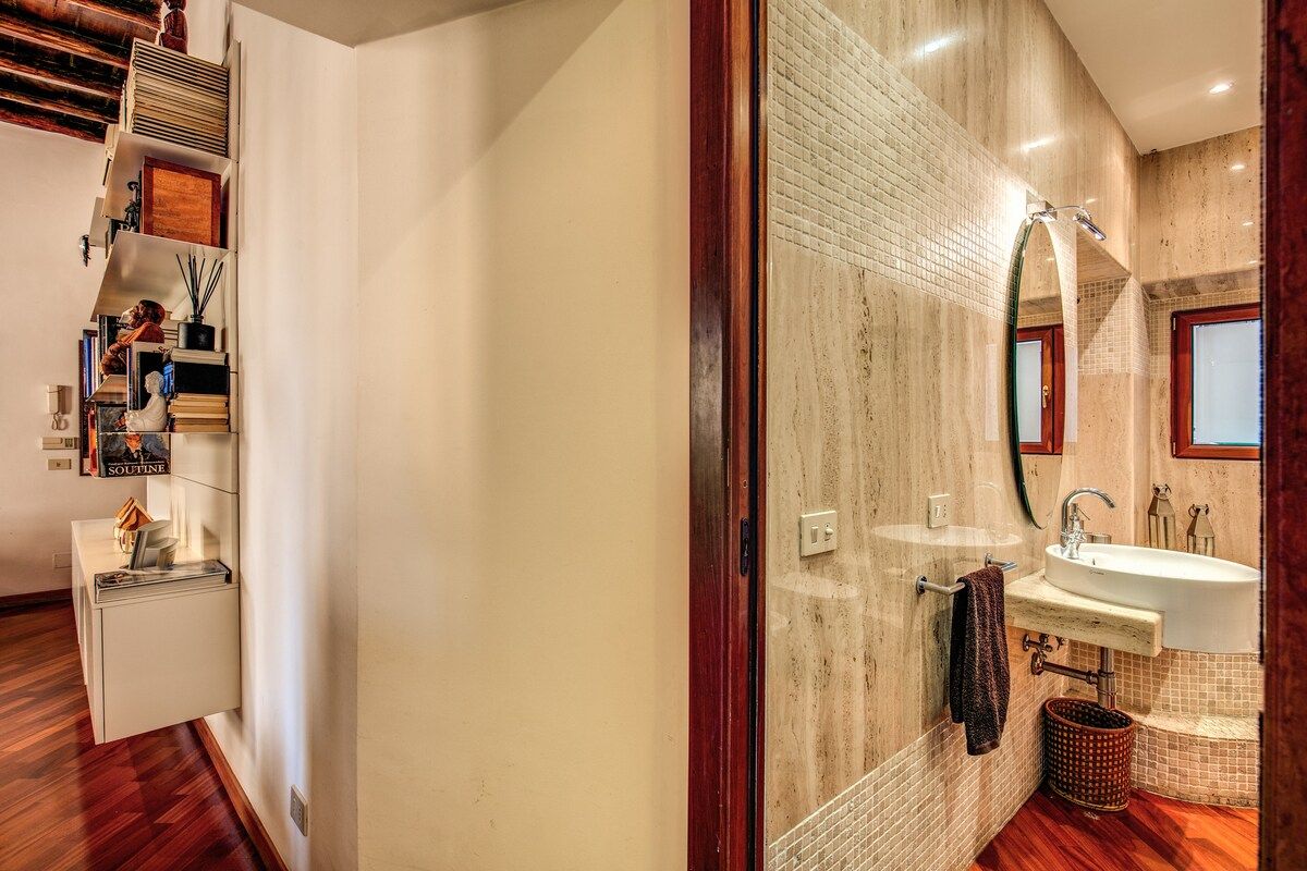 Bathroom number 2