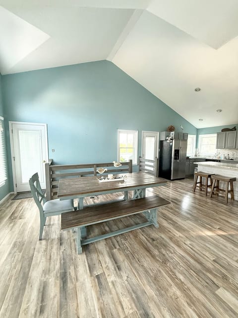 Salt Line Corolla | Private Pool + 4 min to Beach