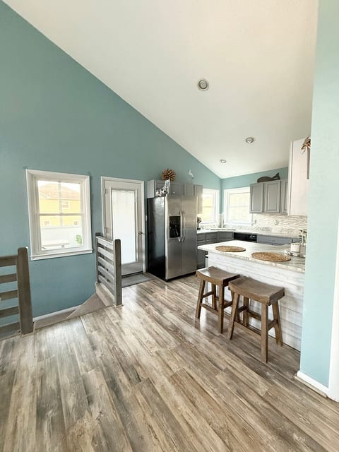 Salt Line Corolla | Private Pool + 4 min to Beach