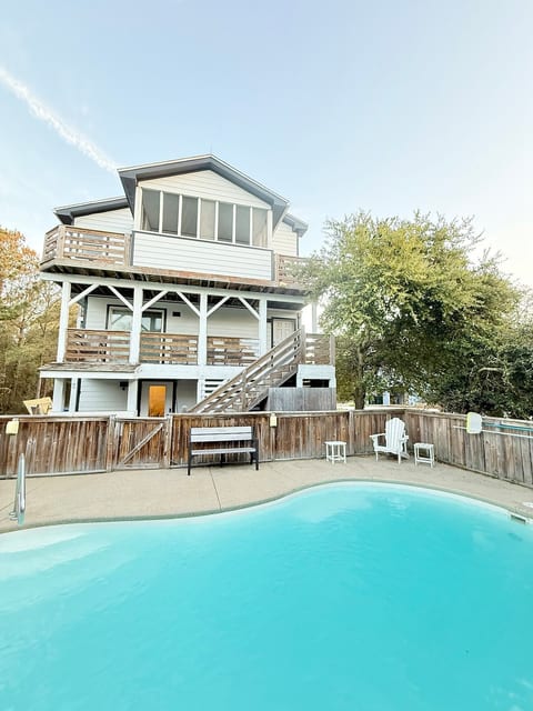 Salt Line Corolla | Private Pool + 4 min to Beach