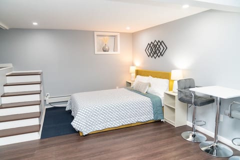 Cozy & Quiet 1A - Studio Unit - Lower Ground Flr