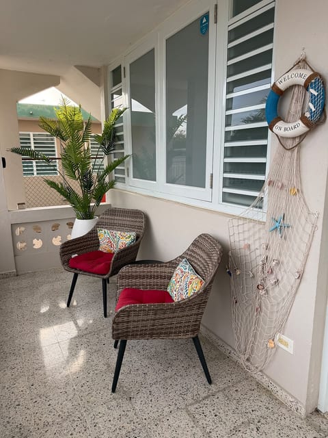 Puerto Nuevo 3 bd Vega Baja Beach King bed Grill