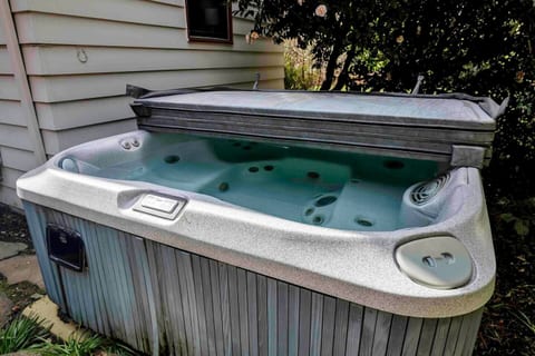 MTR+Hottub+Firepit+5 min - SEA+Seahurst Park/Beach