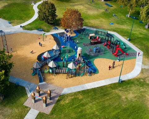Enjoy miles of scenic riverfront trails, parks, and outdoor spaces at Columbia Park.
