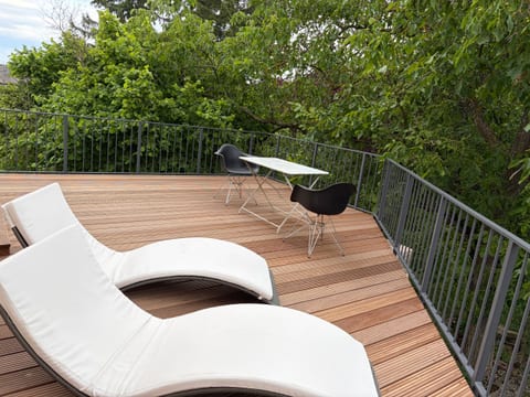 Terrace with garden view