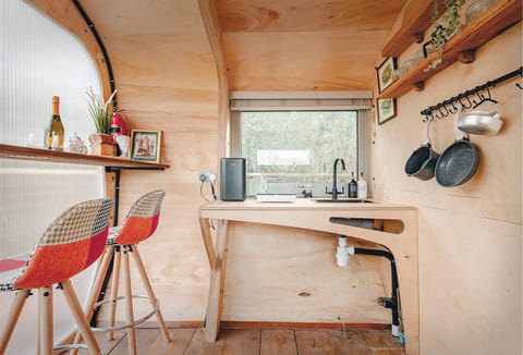 Monocoque Cabin · Off-Grid Canal Stay, Shropshire