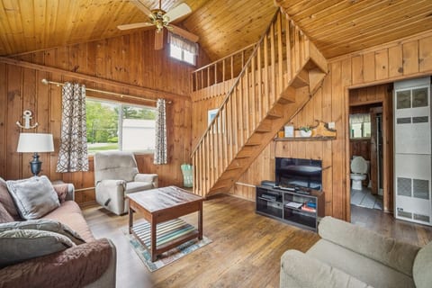 Beachside Cottage on Lake Huron