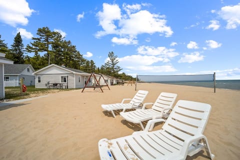 Beachside Cottage on Lake Huron
