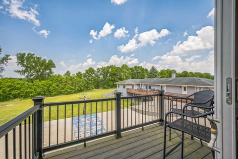 Private Barn Loft, Sleeps 8
