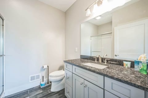 Private Barn Loft, Sleeps 8