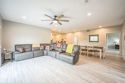 Private Barn Loft, Sleeps 8