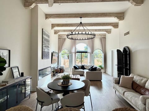 Living area, open concept