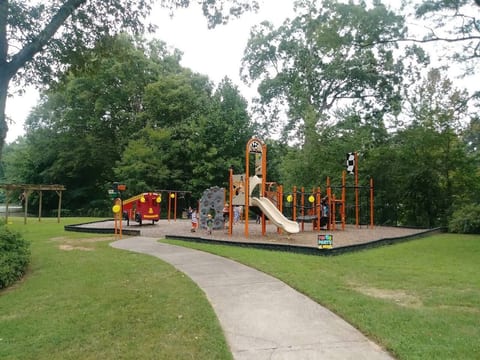 FamFriendly/BBQ/5 min>Airport /15 min>ATL&SixFlags