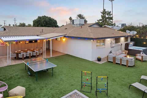 Minutes to Old Town Scottsdale | Hot Tub | Games