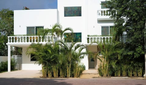 Luxury 5BR Villa • Spacious & Elegant Stay