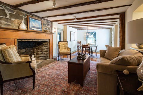 Historic Coastal Home • Marsh Views • Pet-Friendly