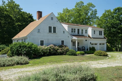 Historic Coastal Home • Marsh Views • Pet-Friendly