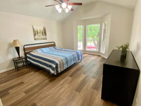 Master Suite with a king bed plus 2 night stands, 6 drawer large dresser, whirlpool tub, walk in shower, dual sinks, walk in closet.