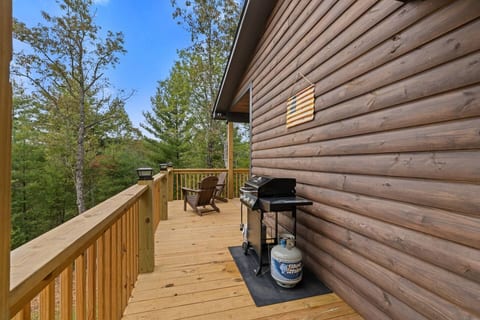 Cozy Murphy Cabin • Near Lake Hiwassee & Wineries