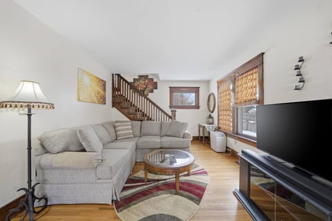 Relaxing Angola Retreat • Close to Parks & Lake