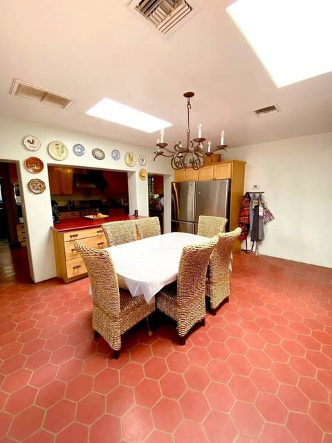 Hacienda Monarca • BBQ, Fire Pit & Pool