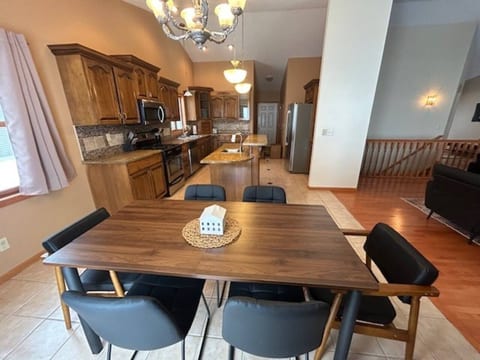 Aspen Valley Retreat • Spacious Family Home