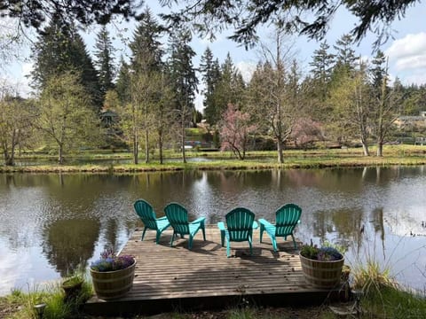 Oar & Evergreen: Forest Views + Private Dock
