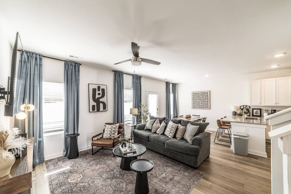 Modern Huntsville Townhome • Minutes to MidCity - Huntsville