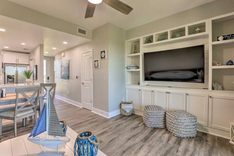 Enjoy your favorite movie or watch your favorite team on this nice smart TV and relax!